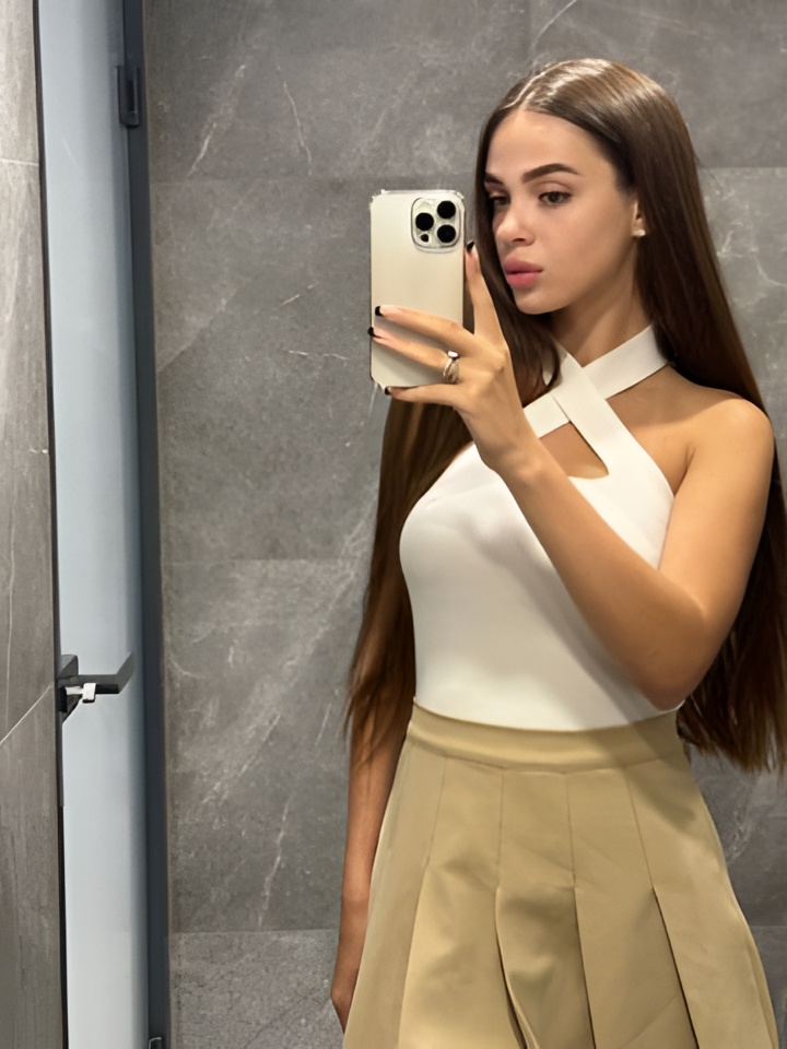 Марго привлекальеная девушка из Ирмино цена от 2000 руб