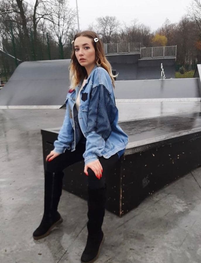 🎥 Наденька привлекальеная девушка из Ирмино цена от 5000 руб