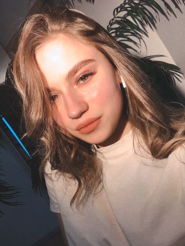 Катерина привлекательная девушка из Ирмино цена от 3500 руб