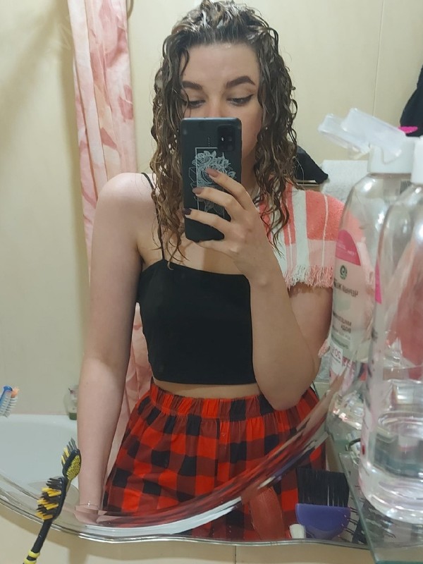 Инга привлекательная девушка из Ирмино цена от 3500 руб